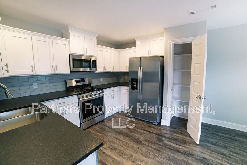 372 W Canada Dr - Photo 4 of 20