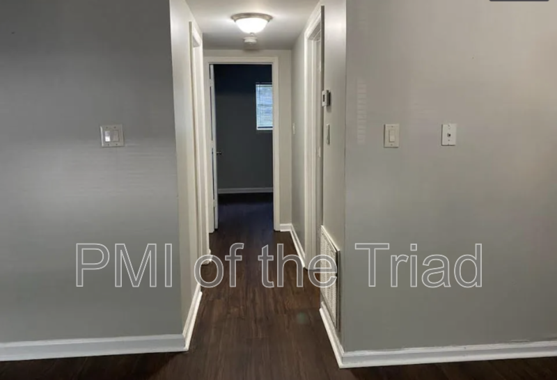 1600 Oak Croft Ct #C - Photo 5 of 24