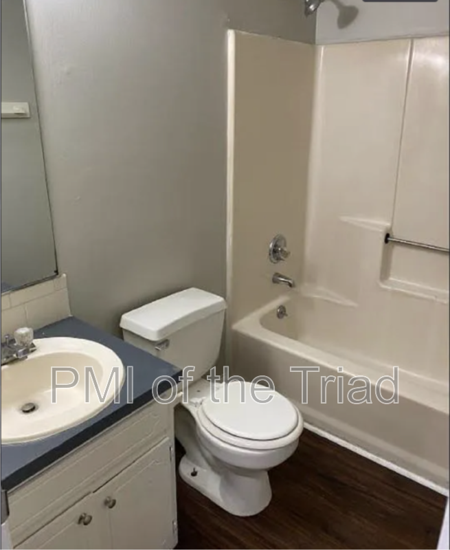 1600 Oak Croft Ct #C - Photo 7 of 24