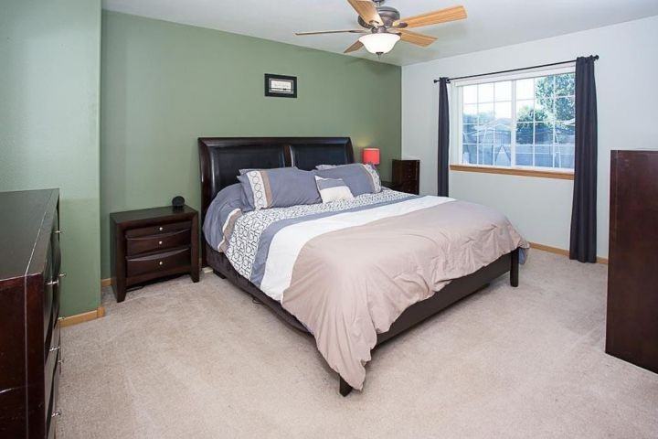 1222 Mossman Dr - Photo 5 of 7