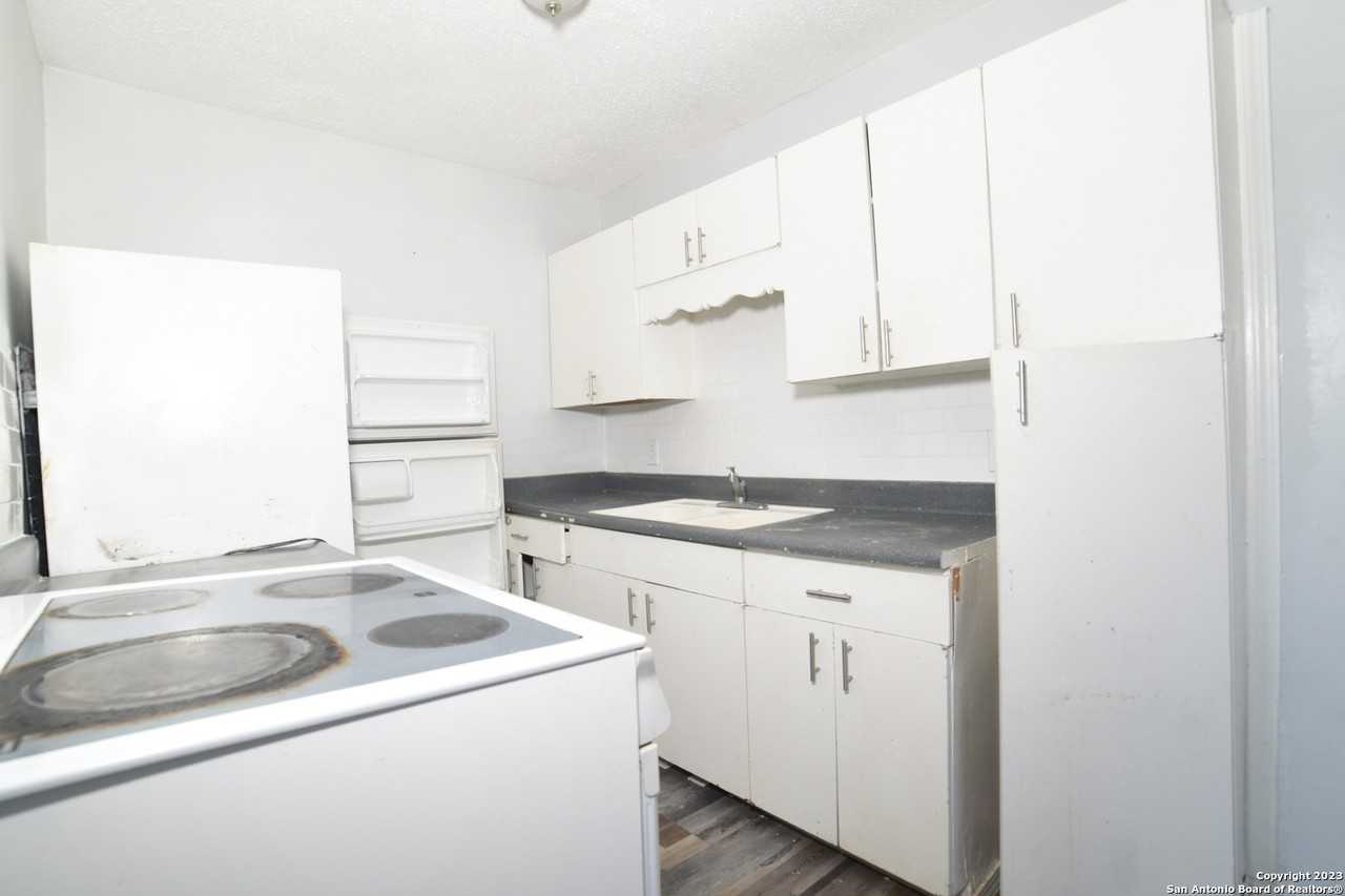 6641 San Pedro Ave #1 - Photo 2 of 20