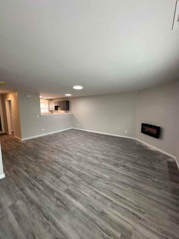 402 Ne 115th St - Photo 3 of 15