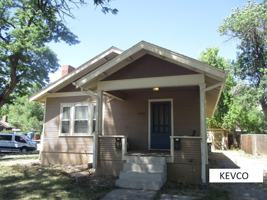 featured image of 827 Remington St