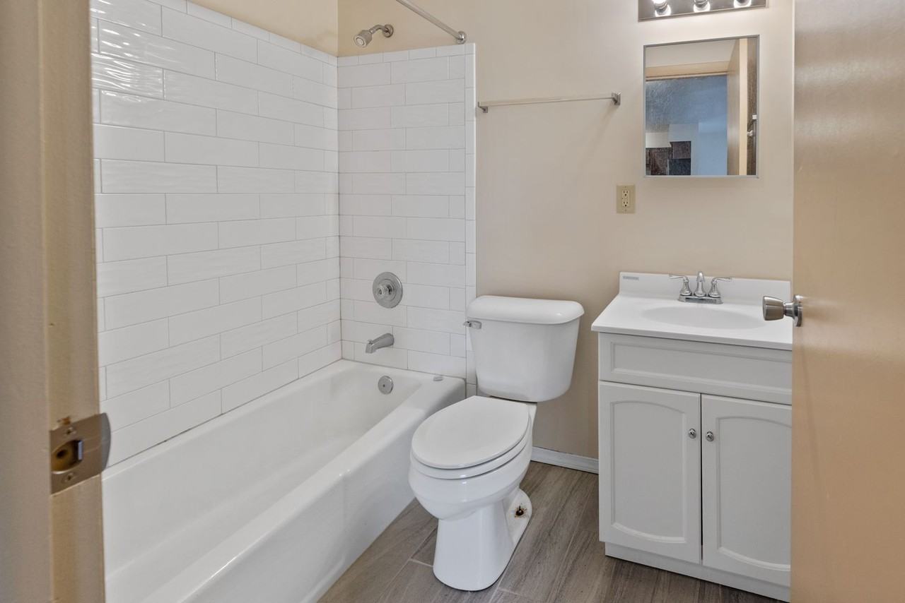 Merrill Park Apartments - Photo 3 of 7