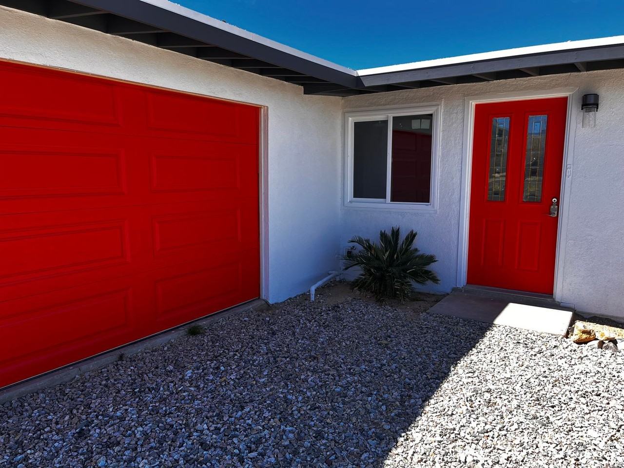 7042 Ivanpah Ave - Photo 2 of 24