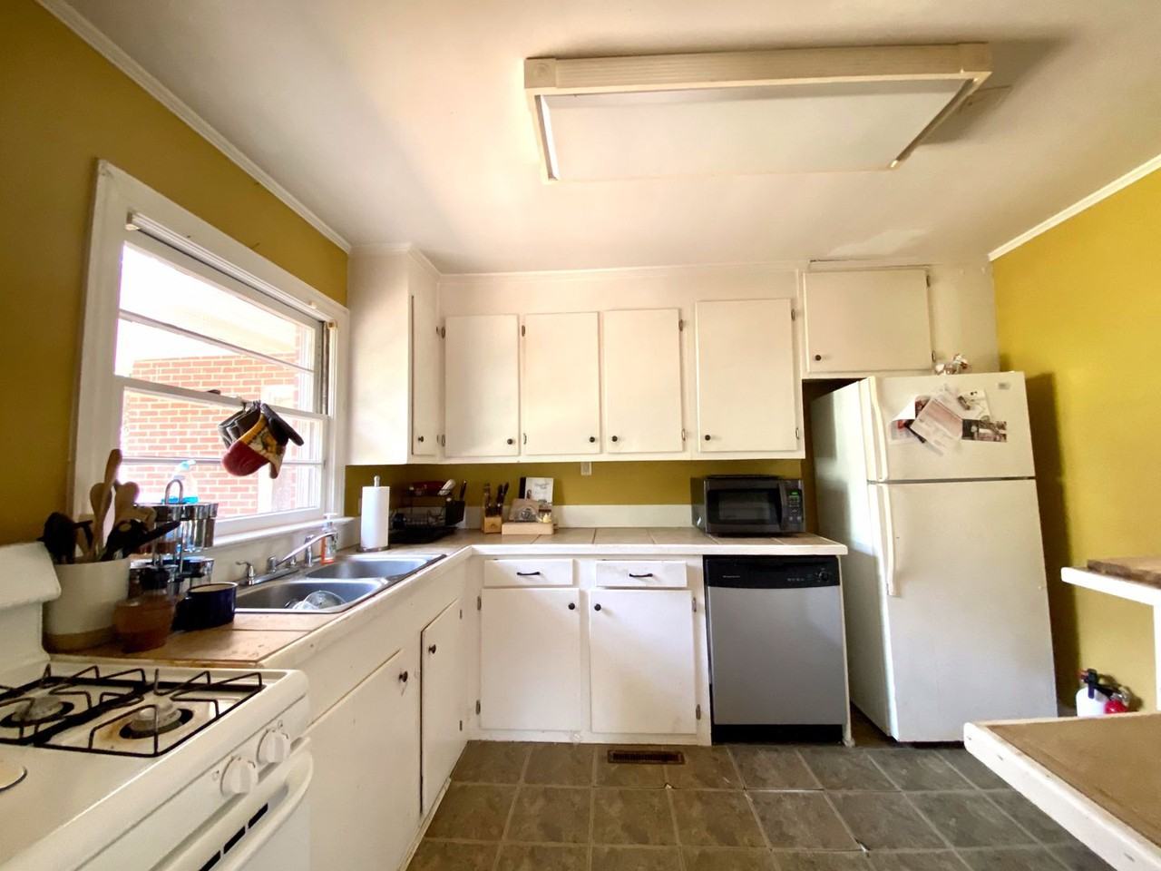 250 Rock Creek Rd - Photo 3 of 10