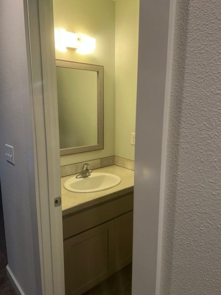 320 Woods 4-plex - Photo 3 of 9