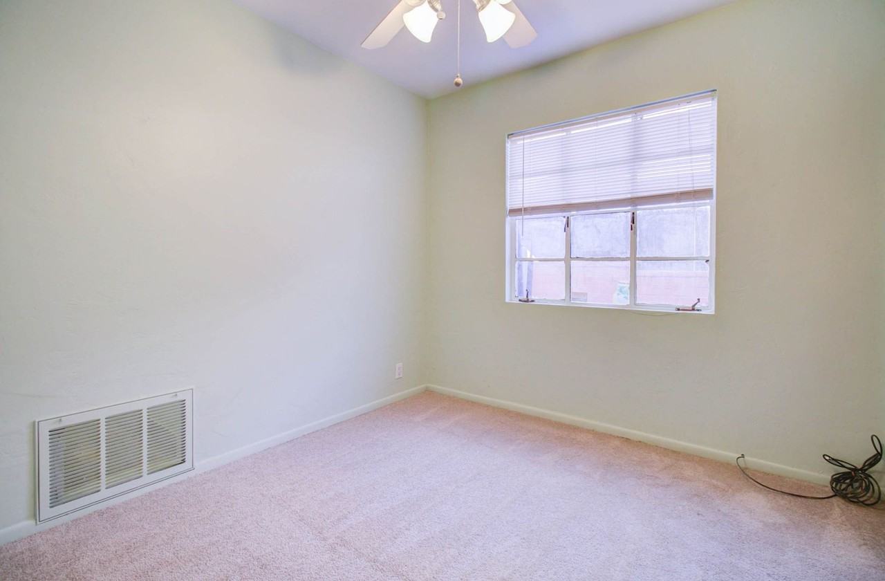 1301 W Mulberry Dr - Photo 3 of 50