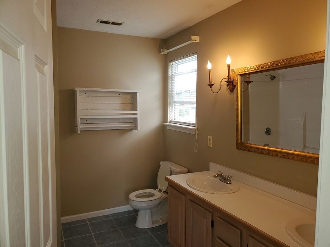 173 Dicenzo Blvd - Photo 7 of 20