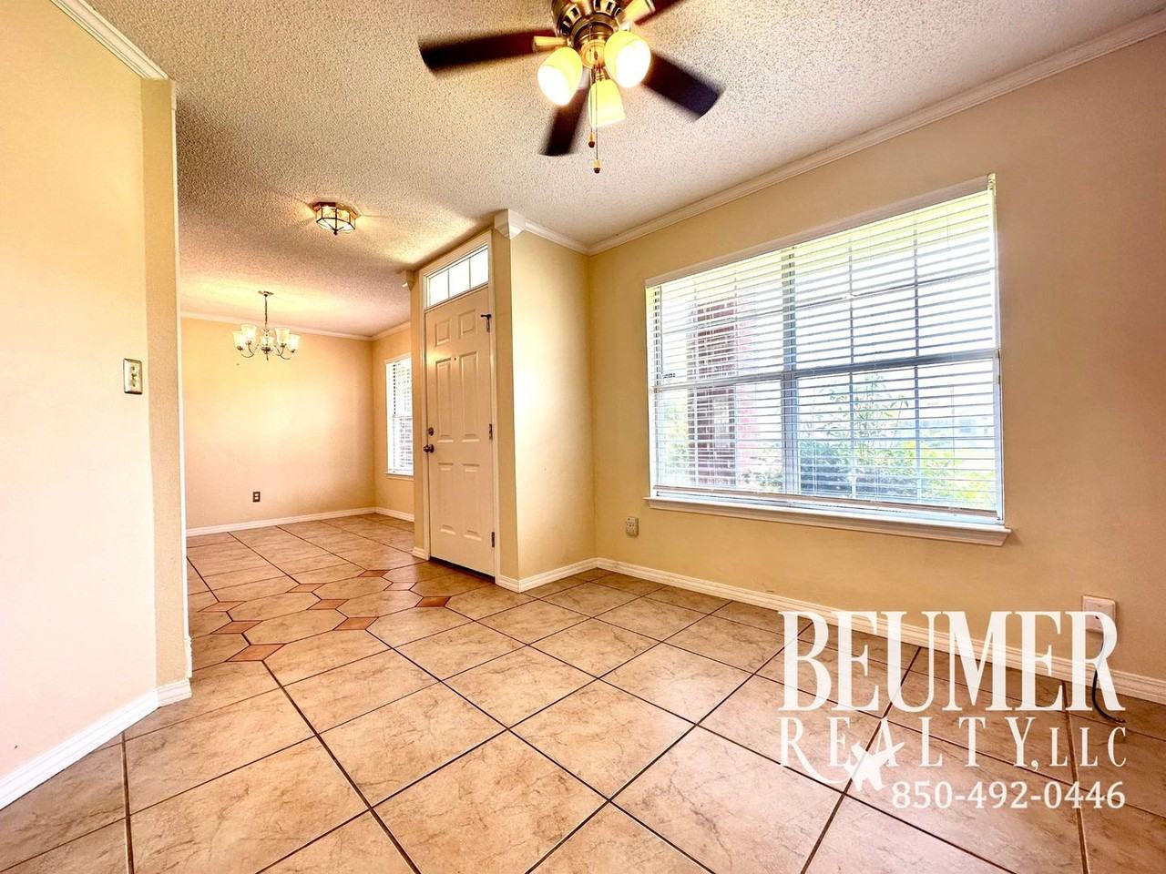 7427 Saint James Pl - Photo 4 of 37