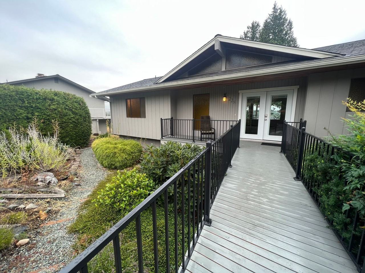 228 Skagit Way - Photo 2 of 39