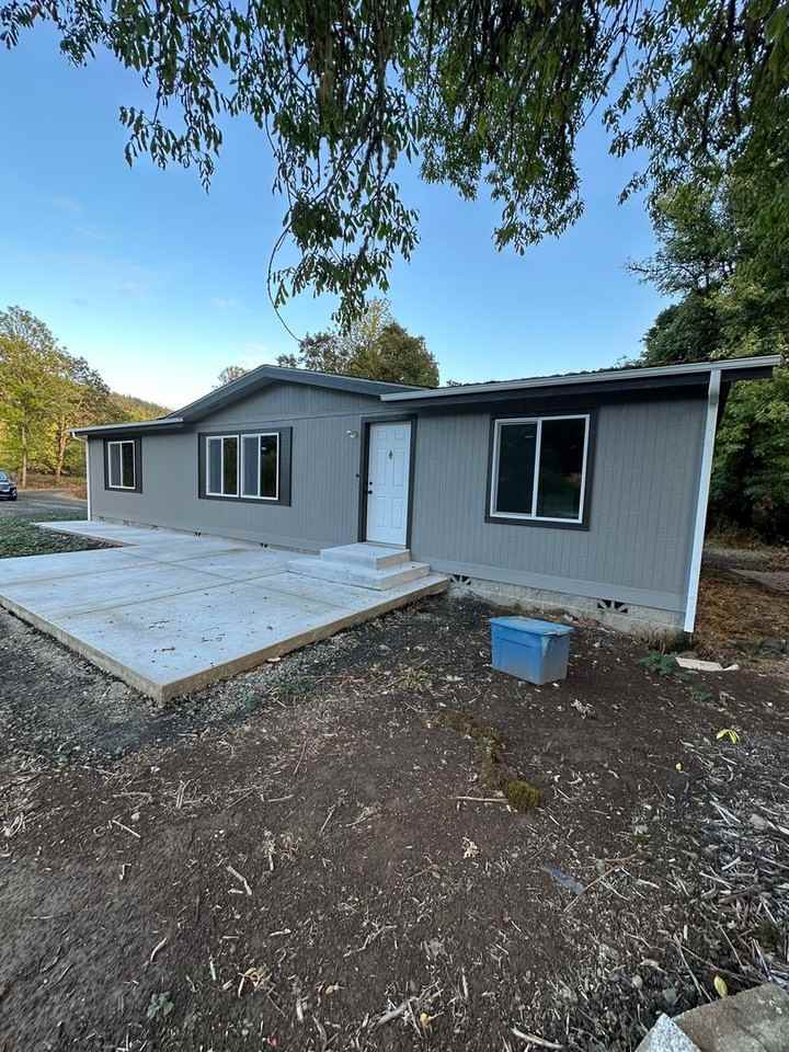 425 Wilbur Rd - Photo 2 of 16