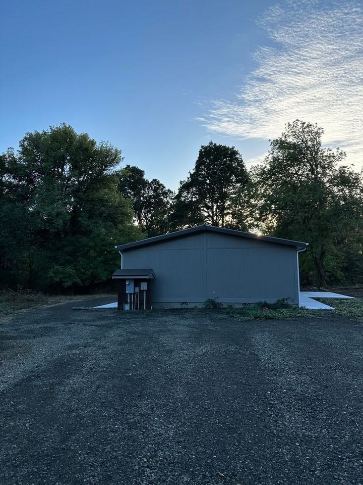 425 Wilbur Rd - Photo 3 of 16