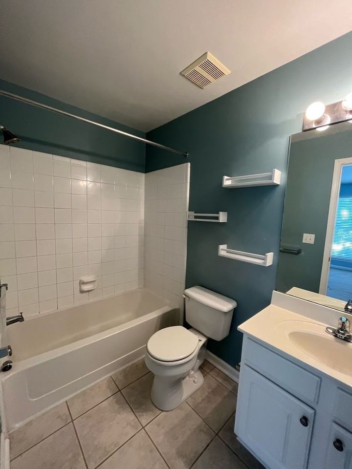 833 Old Greenville Highway - Photo 7 of 20