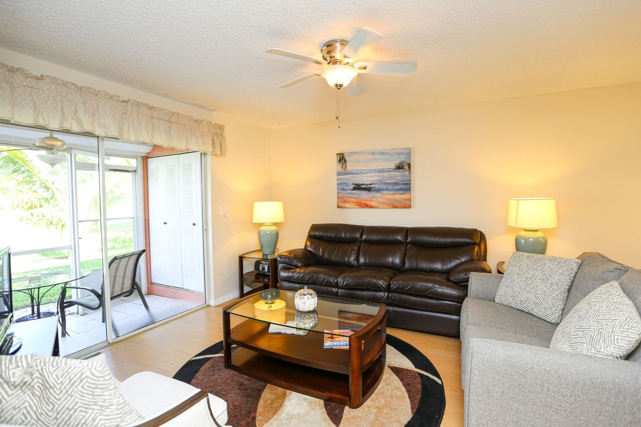 287 Quail Forest Boulevard #117 - Photo 7 of 30