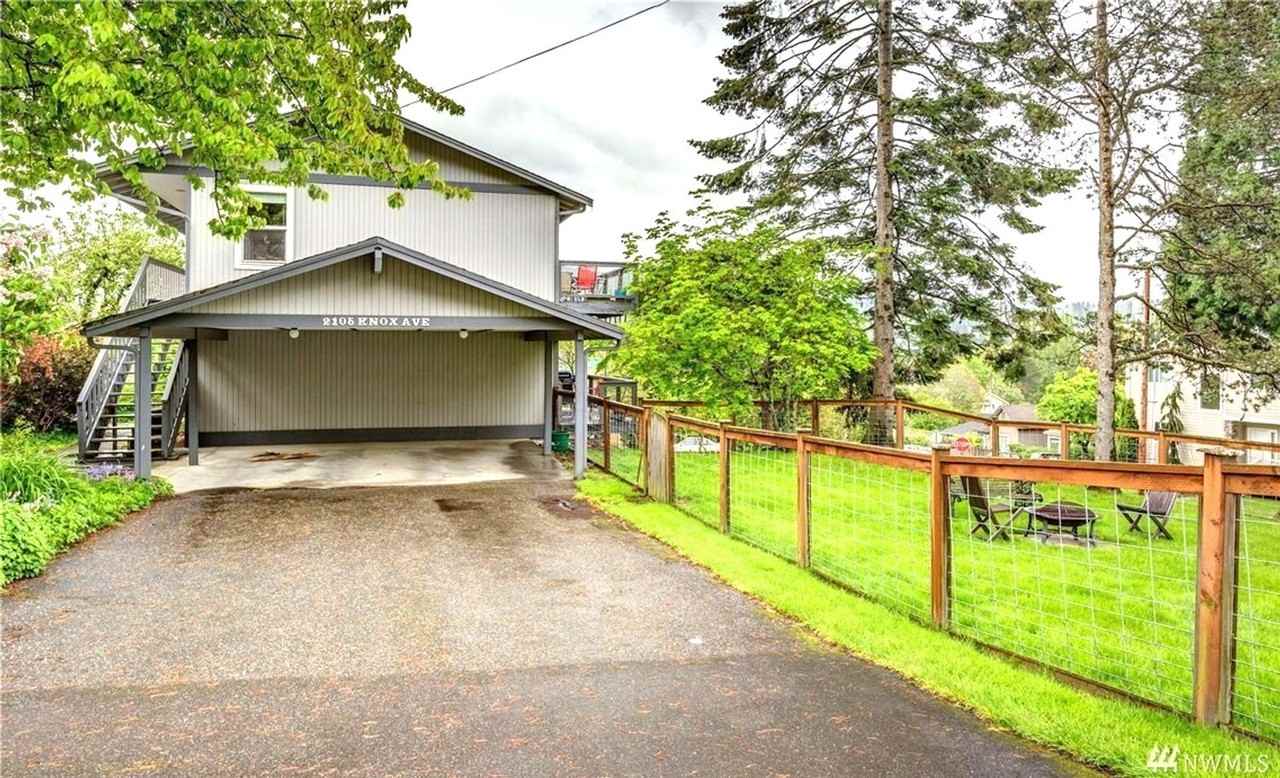 2105 Knox Ave - Photo 2 of 7