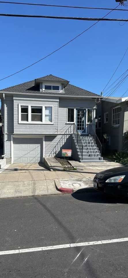 1036A 45th St - Photo 2 of 17