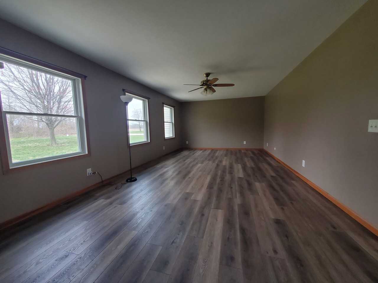 1336 N County Road 300 W - Photo 3 of 26