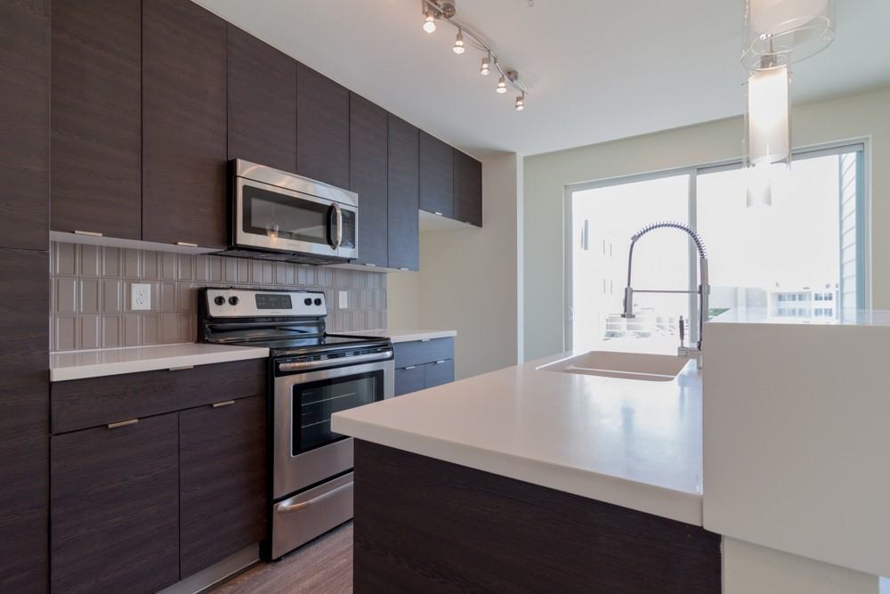 604 N Bluff Dr #245 - Photo 4 of 20