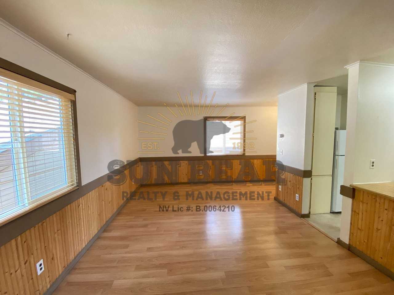 872 Tanager St - Photo 3 of 12