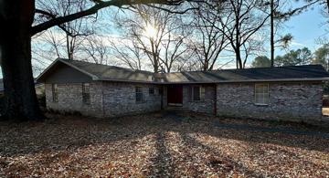featured image of 2507 Bradley Ln