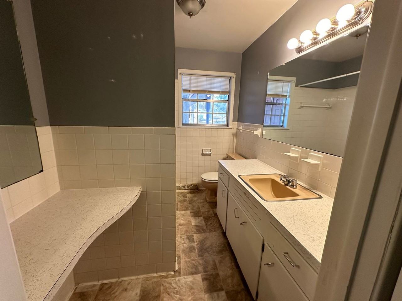 2507 Bradley Ln - Photo 7 of 15