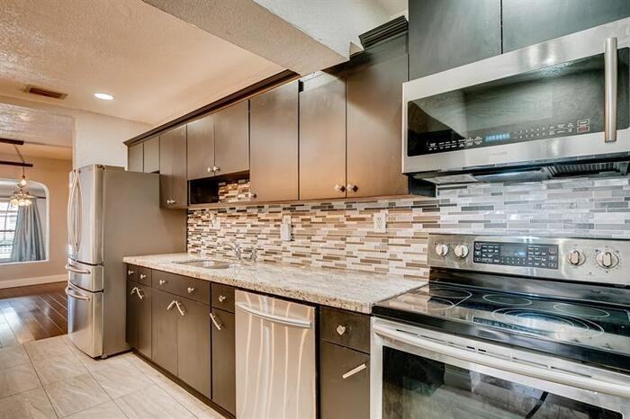 1104 Ne 157th St - Photo 2 of 19