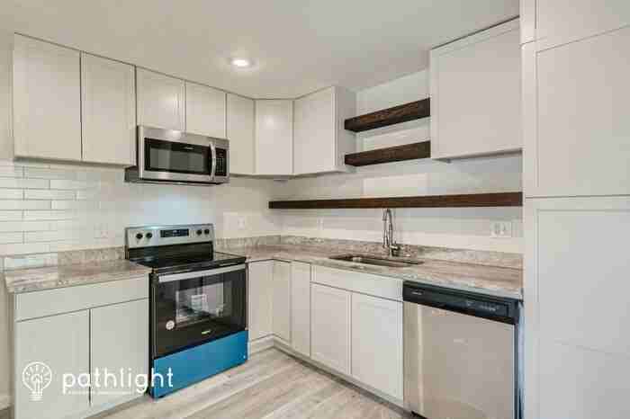 11662 Kilkirk Ln - Photo 3 of 12