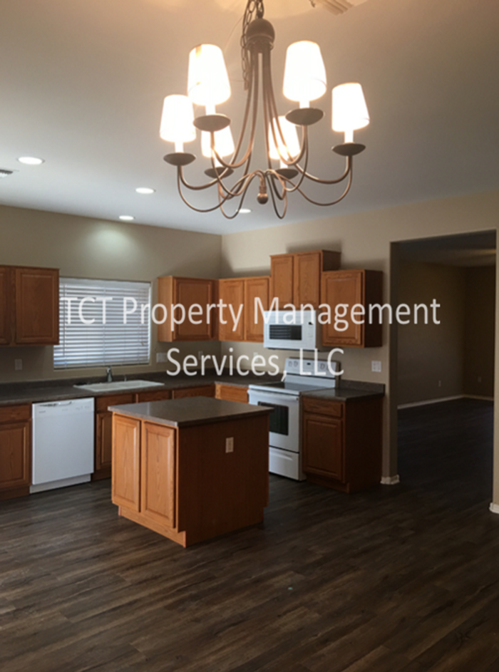 3531 N 130th Dr - Photo 3 of 11