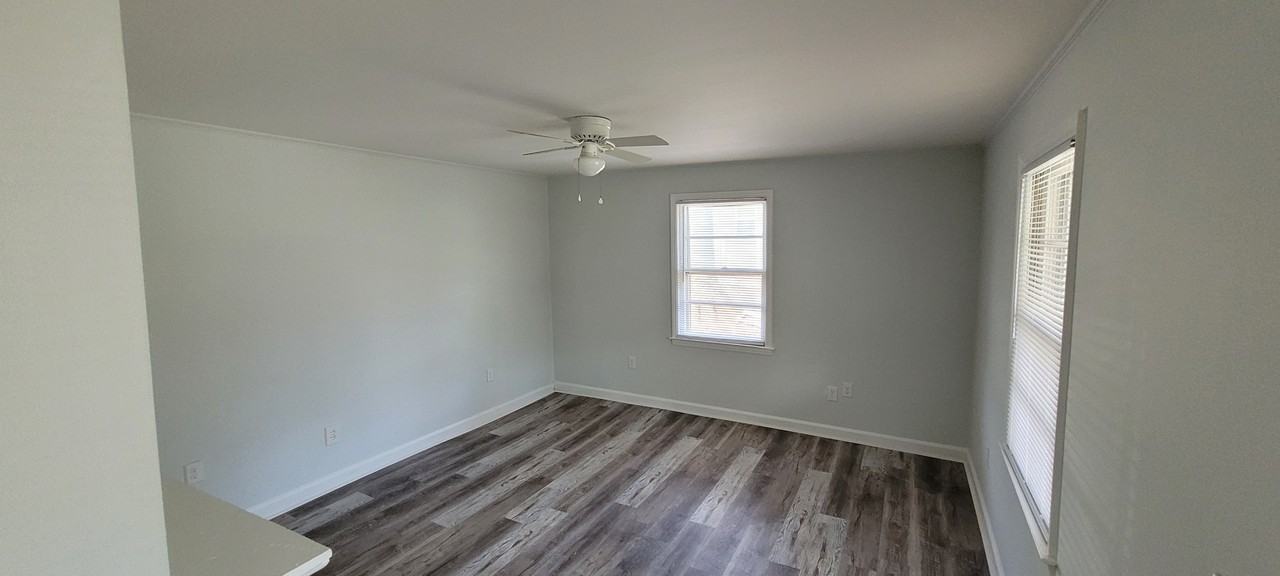 914 Cranbrook St #NA - Photo 6 of 6