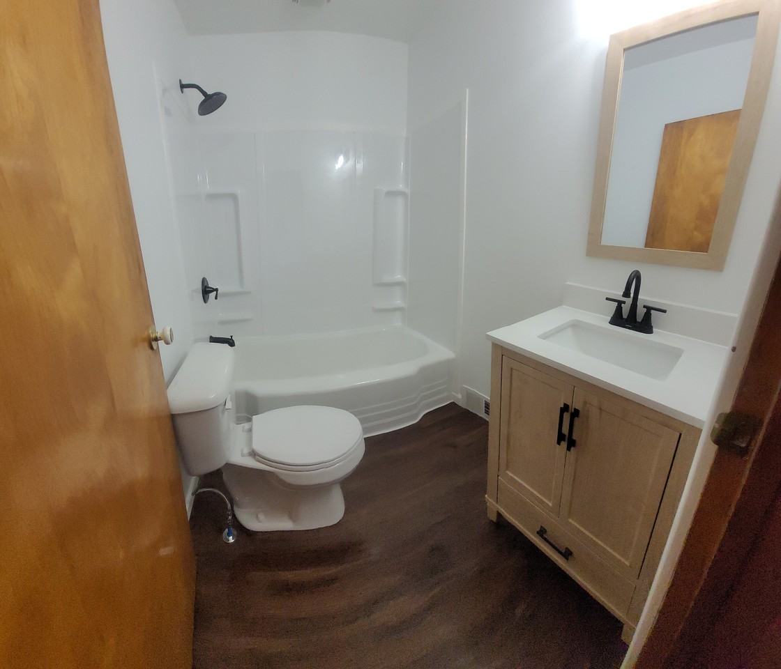 3118 Skellie Ave #1 - Photo 2 of 9