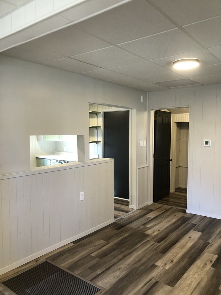 524 12th Street Southwest #NA - Photo 3 of 20