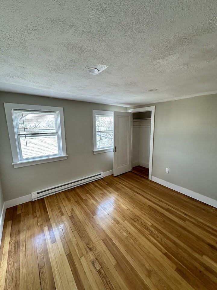 113 Lauriston St #115-3 - Photo 3 of 10