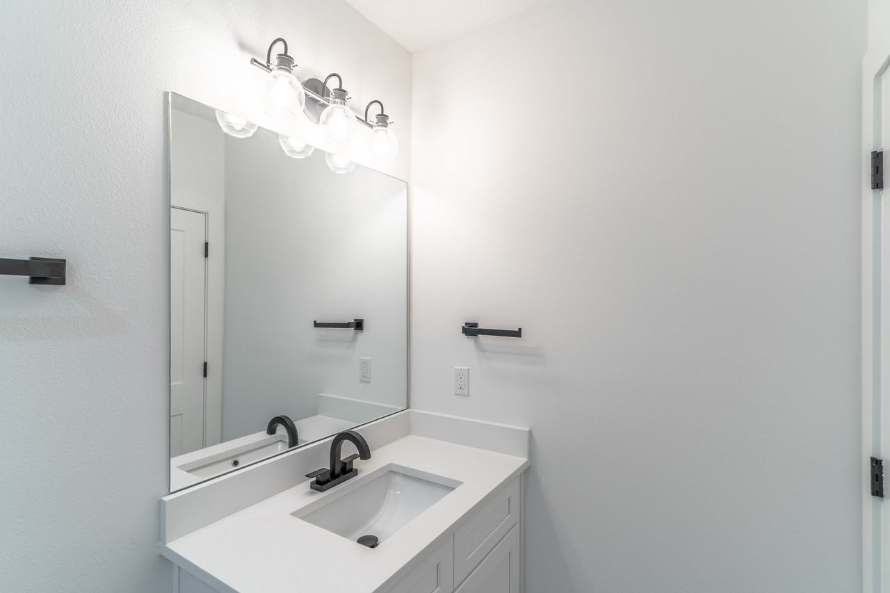 135 W Grant St #135 - Photo 7 of 50