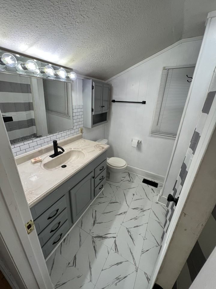 2325 S Madison Ave #NA - Photo 4 of 8
