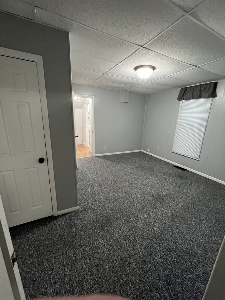 2325 S Madison Ave #NA - Photo 5 of 8