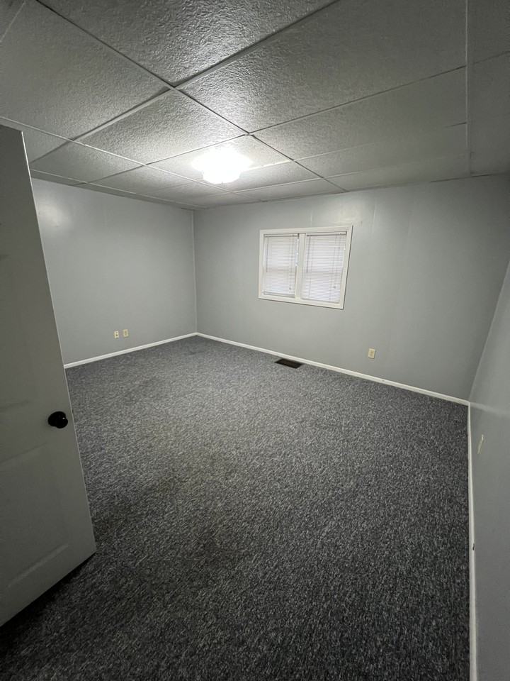 2325 S Madison Ave #NA - Photo 6 of 8