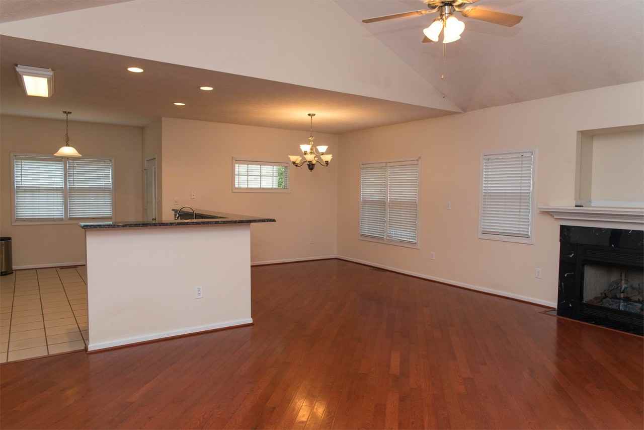 36 Wateredge Ln #1 - Photo 2 of 37