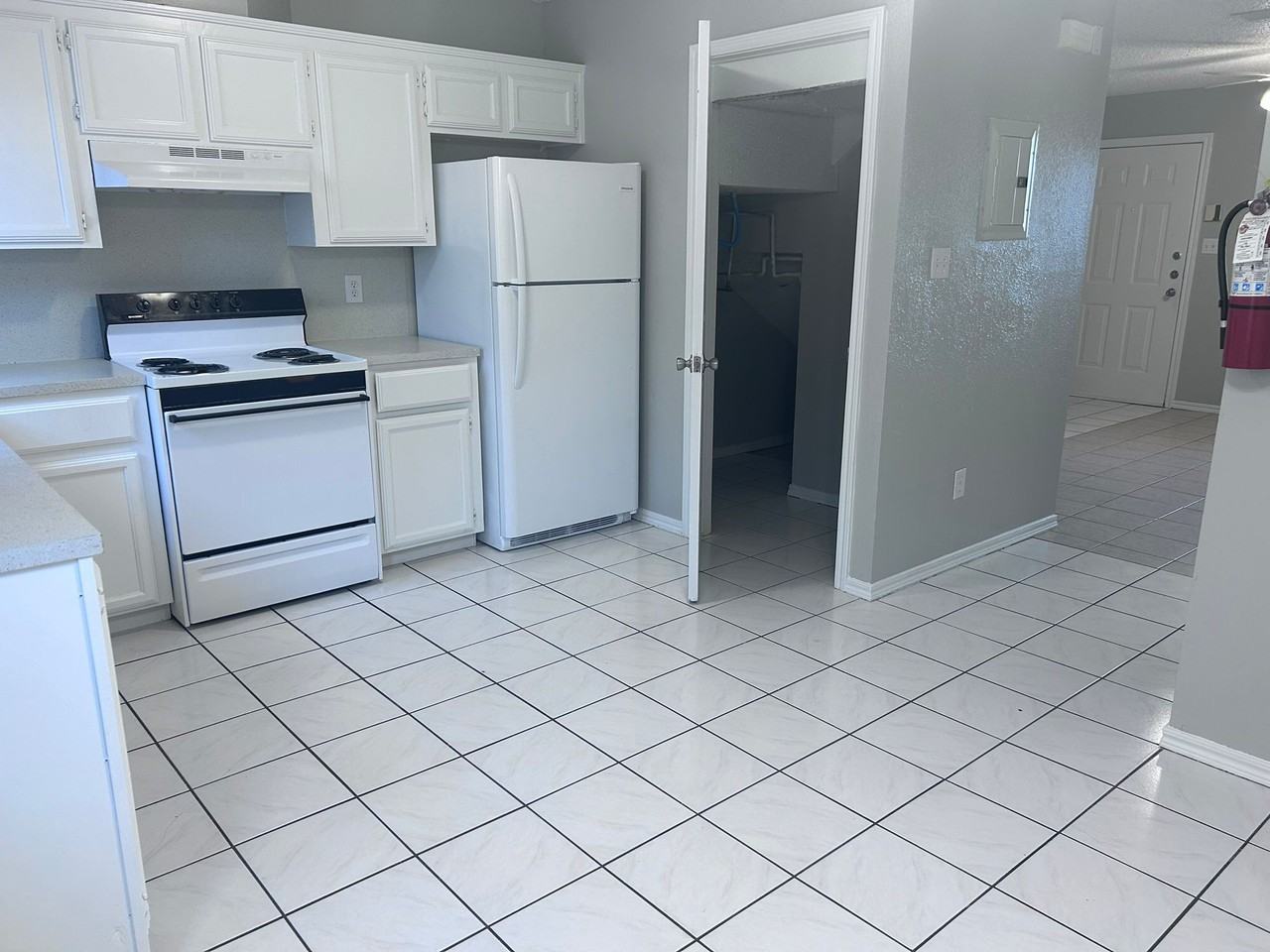 2202 W Elisa Ln #2202-11 - Photo 4 of 14