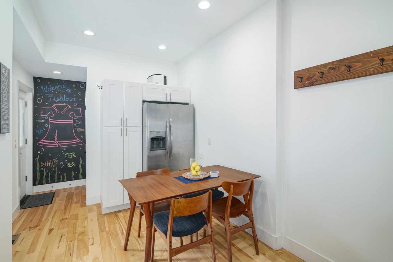 2223 Taggert St #1 - Photo 7 of 28