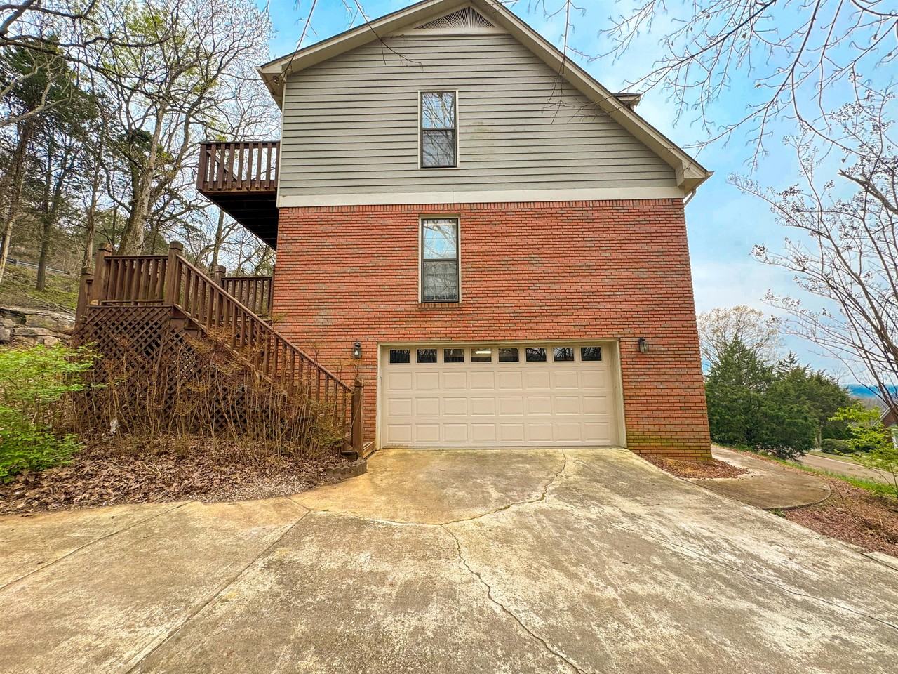 7595 Foxfire Dr Se #1 - Photo 3 of 29