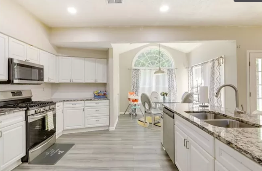 7136 Woodstone Dr - Photo 2 of 28