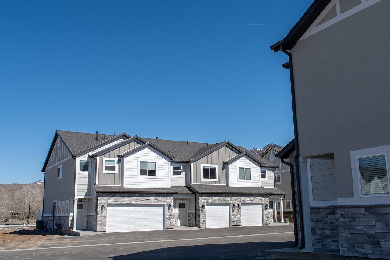 378 N 100 W #1 - Photo 2 of 28