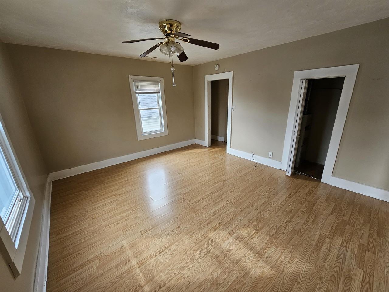 1815 1/2 Fletcher St #2 - Photo 6 of 9