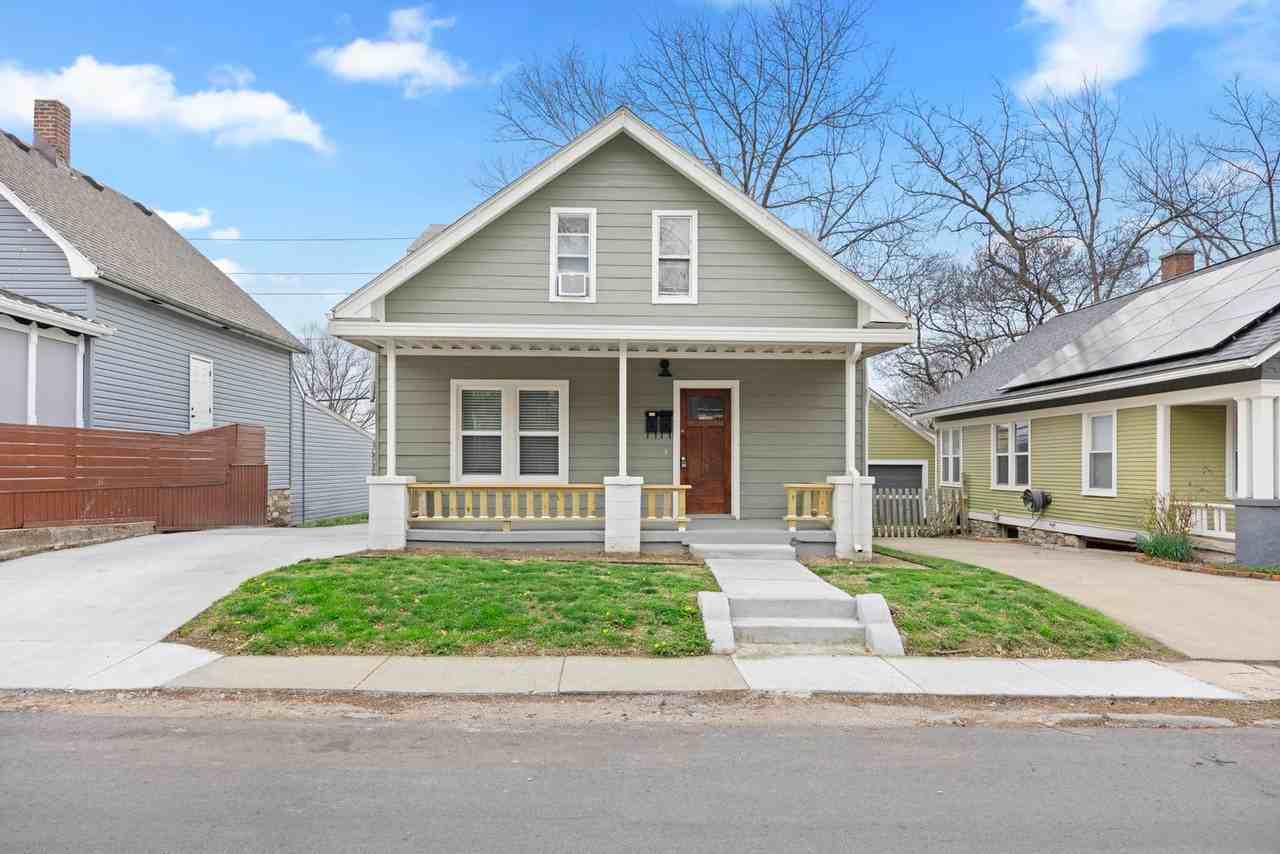 4442 Bell Street - Photo 2 of 24