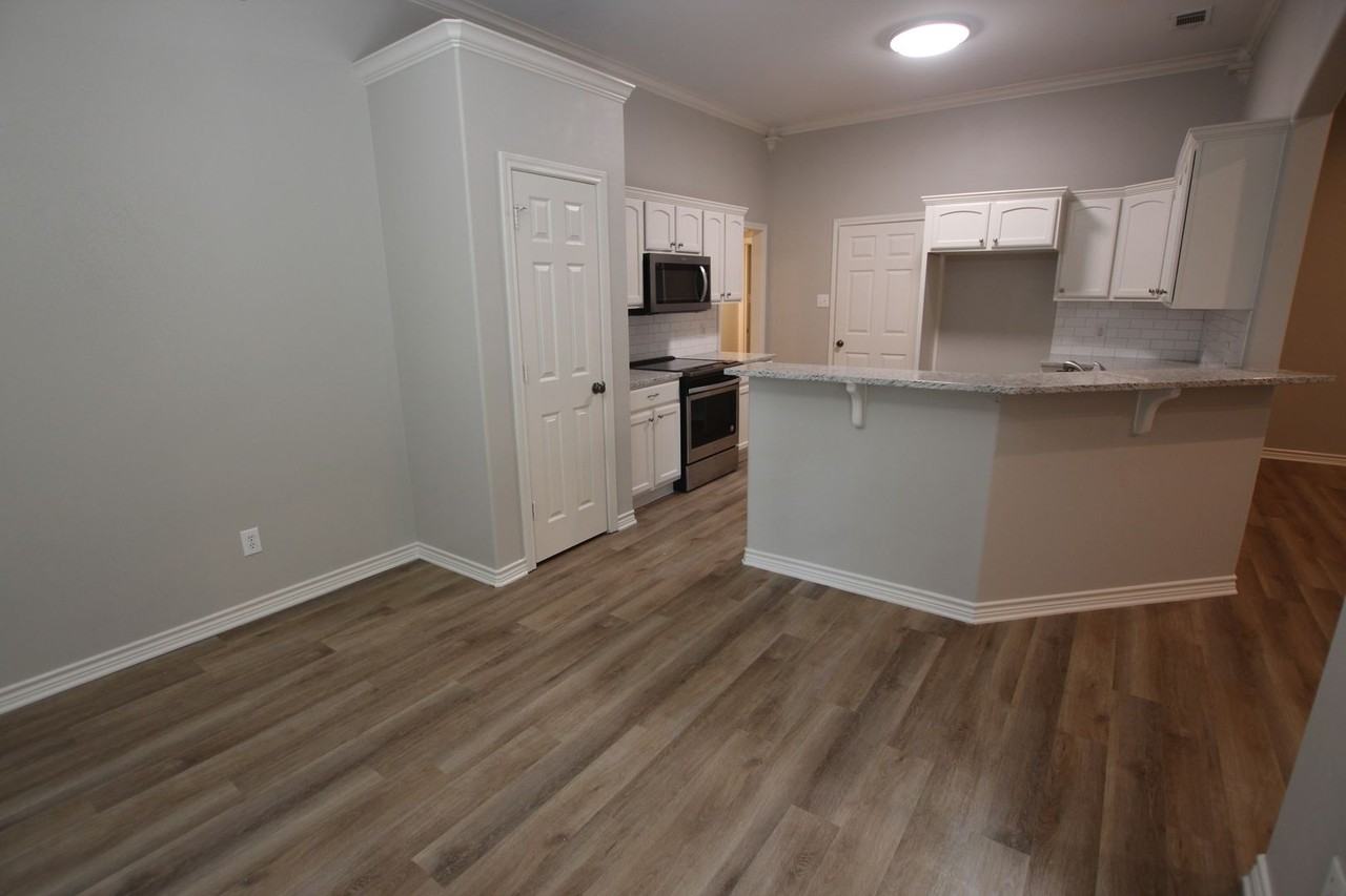 5707 Andover Dr - Photo 6 of 26