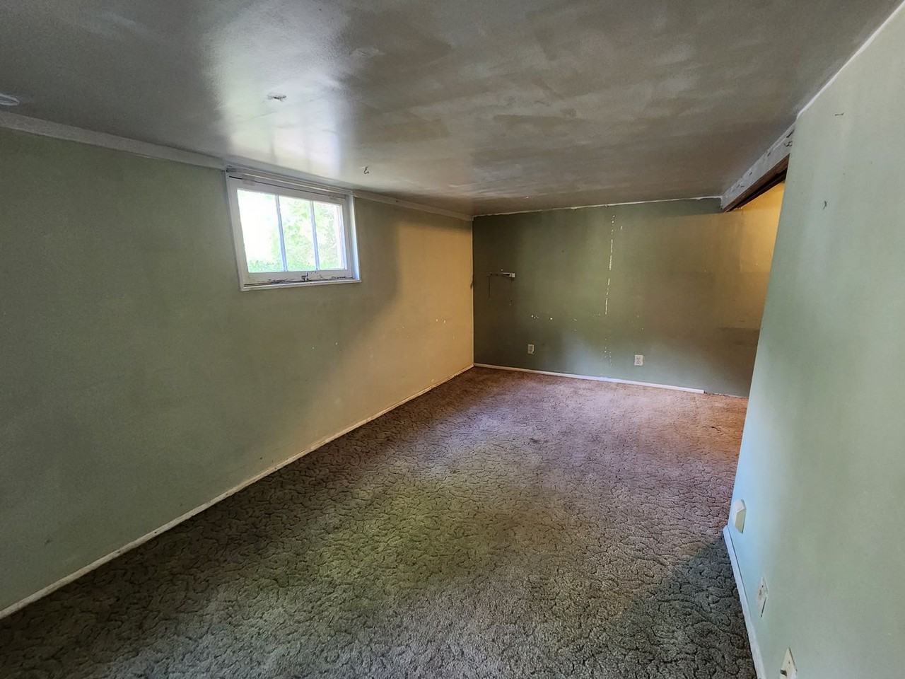 1005 Newell St - Photo 7 of 14