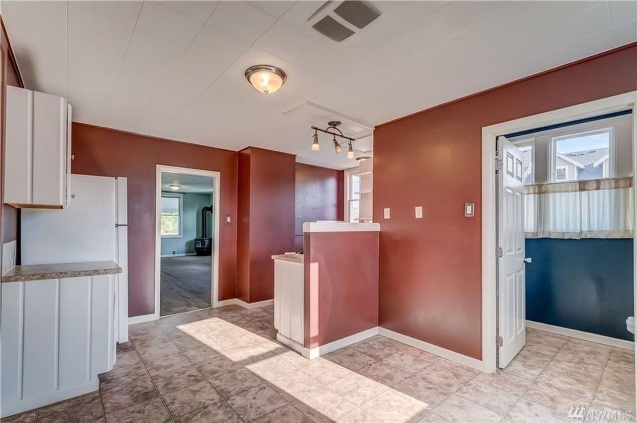 1254 Franklin St - Photo 3 of 21