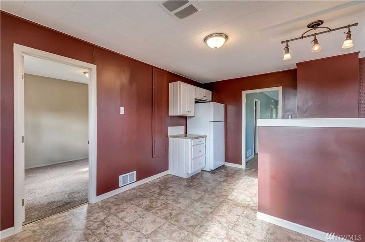 1254 Franklin St - Photo 4 of 21