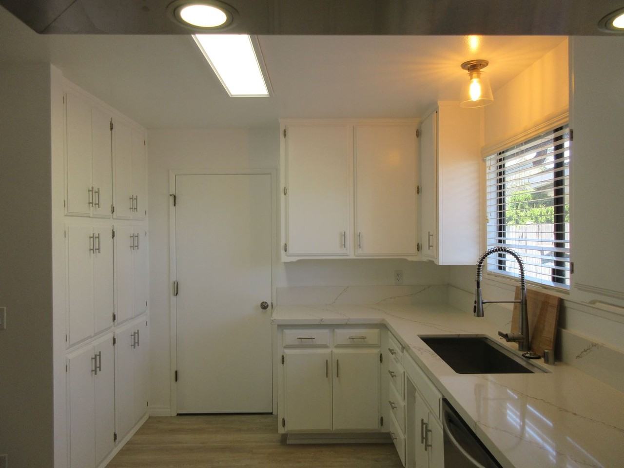 2490 Tierra Dr - Photo 4 of 17